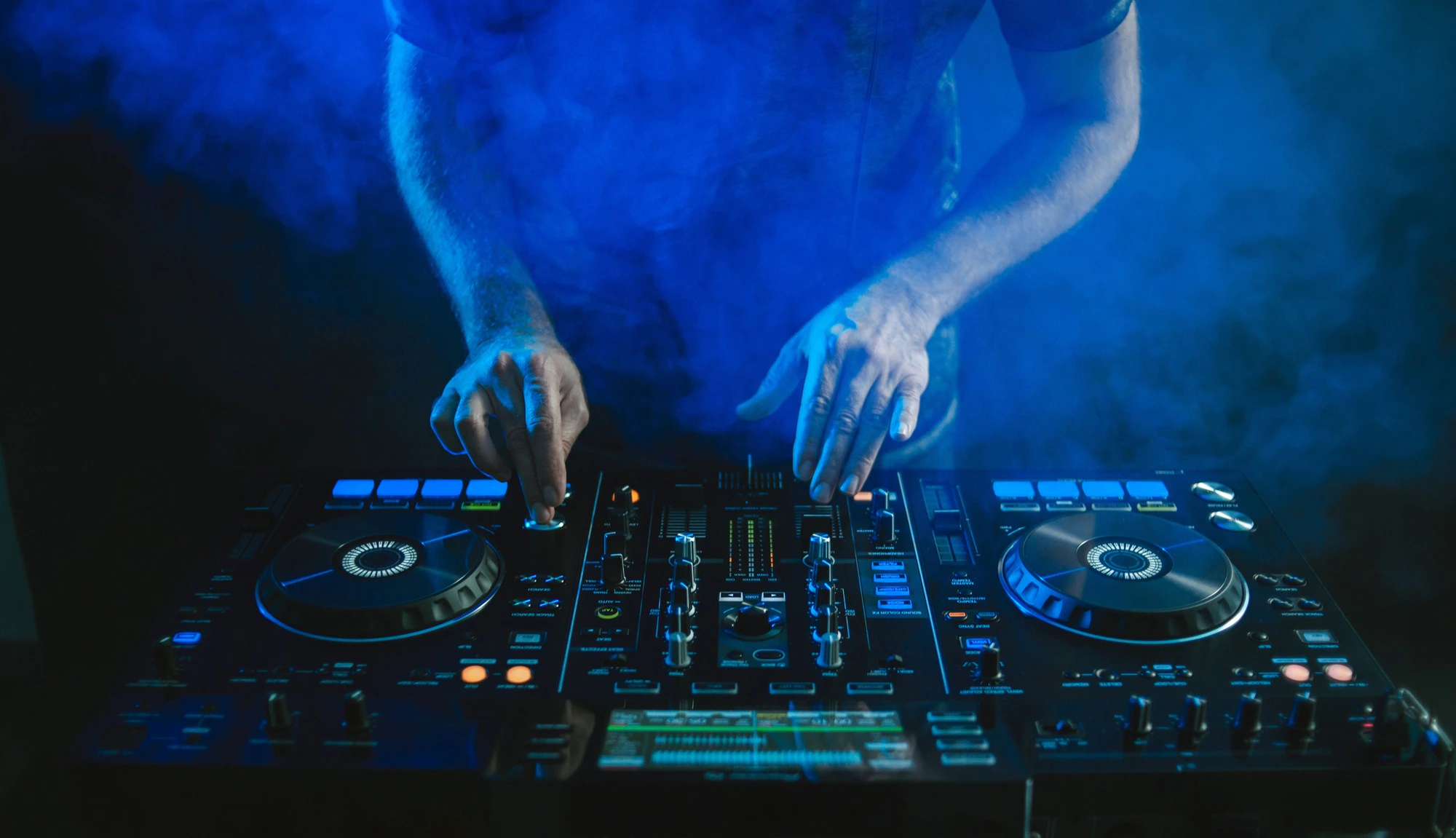 Hyr DJ eller Karaoke till din fest i Borgholm, Kalmar och Öland